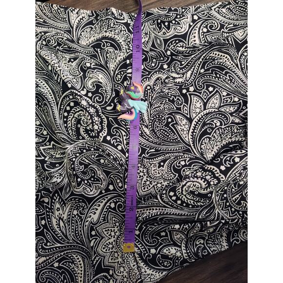 MICHAEL Michael Kors Pull on Pants Paisley Capri Stretchy Black White Large - Picture 7 of 8